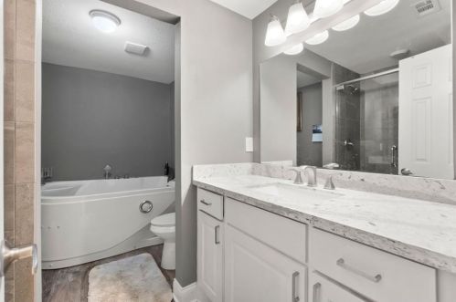 333 Woolridge Dr, Conroe TX  77301-6230 exterior