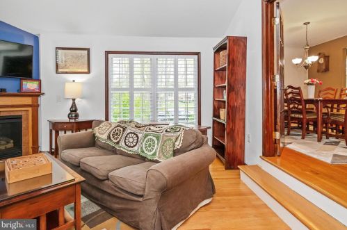 310 Hollyberry Rd, Severna Park, MD 21146-3631