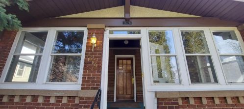 1676 7th St, Saint Paul, MN 55112-6537