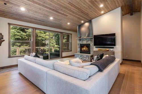 11788 Saddleback Dr, Truckee, CA 96161-2859