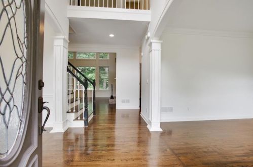 104 Grandcrest Dr, Suwanee, GA 30024-4292