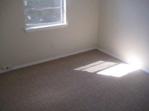 536 Henderson Cir, Garland TX  75040-7378 exterior