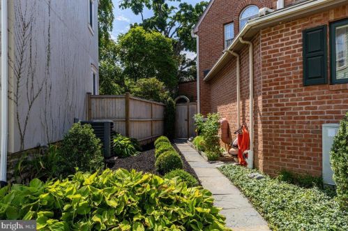 4 Firestone Ct, Princeton NJ  exterior