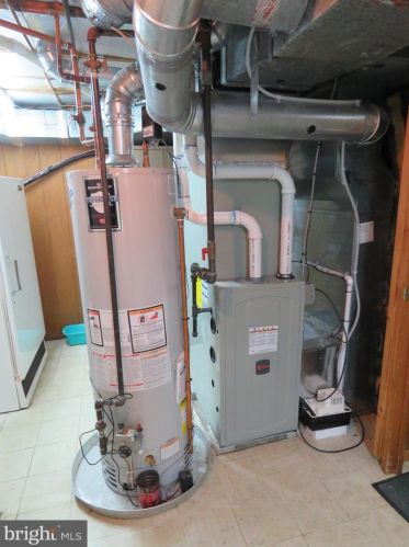 3 Shirley Ln, Trenton NJ 08610 exterior