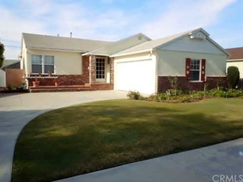 13924 Oval Dr, Whittier, CA 90605-2646