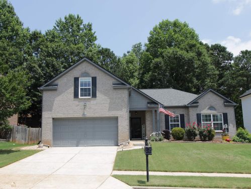10 Rockridge Dr, Newnan, GA 30265-6041
