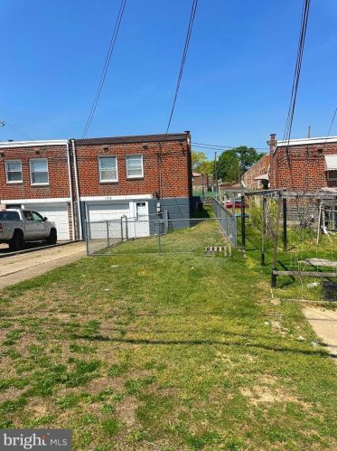 8603 Bustleton Ave, Philadelphia PA  19152-1205 exterior