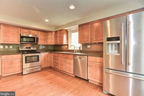 6626 Windsor Ct, Columbia, MD 21044-4102