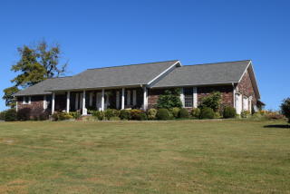 10946 Parks Rd, Harrison, AR 72601-7948