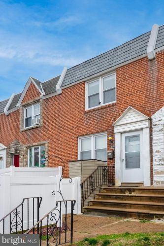 5257 Glenloch St, Philadelphia, PA 19124-1545