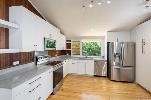 1632 Halekoa Pl, Honolulu HI 96821-1128 exterior