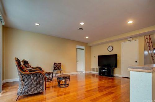 14901 Dahlquist Rd, Irvine CA  92604-2901 exterior