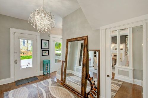 4099 8th St, Cincinnati, OH 45205-2147