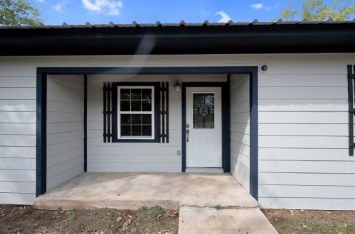 110 County Road 1239, Kopperl, TX 76652-4806