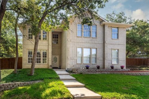 9000 Crosswind Dr, Fort Worth, TX 76179-2715