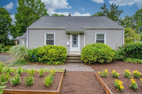 623 Buckingham Ave, Milford, CT 06460-6601