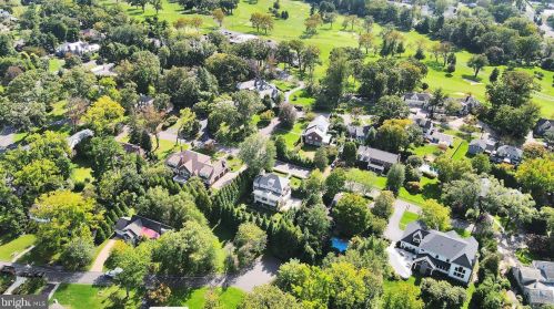 145 Winding Way, Tavistock NJ 08033-3642 exterior