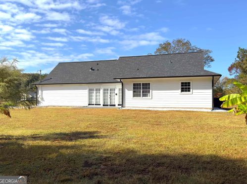 100 Ingrams Ln, Locust Grove GA  30248-3902 exterior