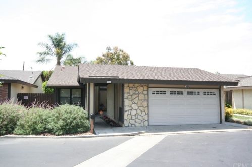 2046 Wellington Ave, Santa Ana, CA 92701-3182