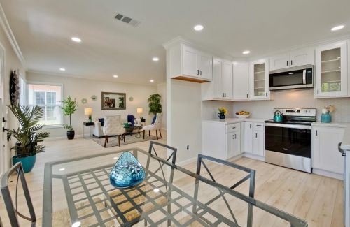 1053 Douglas Ct, San Leandro CA  94577-1469 exterior