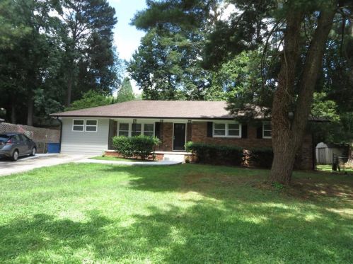 3797 Carole Dr, Atlanta GA  30340-2426 exterior
