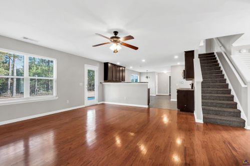 100 Arbor Crk, Warner Robins GA  31093-8957 exterior