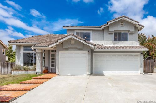 3914 Stanford Dr, Oceanside, CA 92056-6361