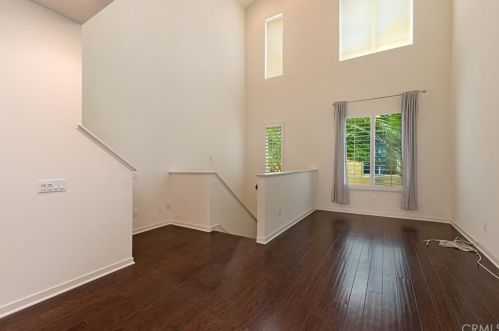 53 Waldorf, Irvine CA  92612-1066 exterior