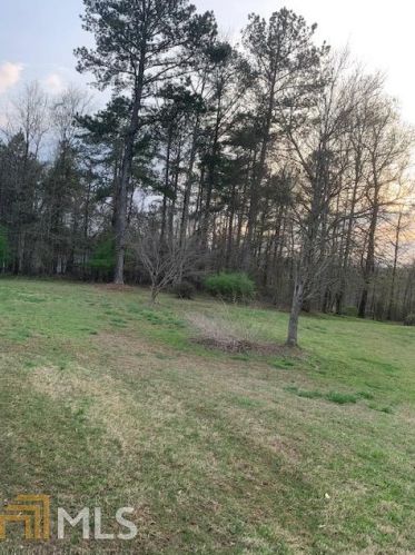 1305 Kathryn Ct, Stockbridge GA 30281-6736 exterior