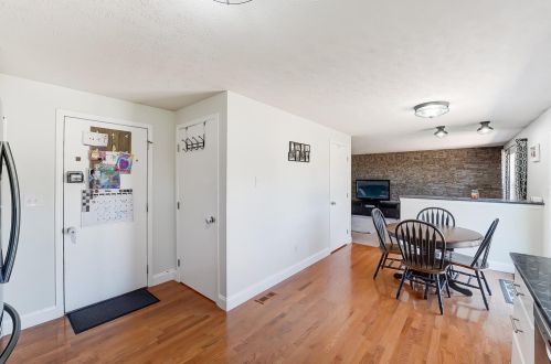 4052 Harris Ln, Springfield OH  45503-6458 exterior