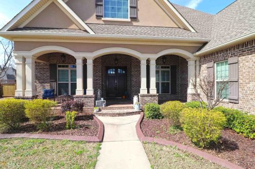 209 Stacy Ln, Warner Robins, GA 31088-1176