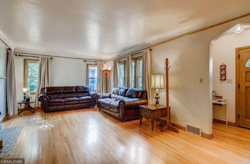 1262 James Ave, Saint Paul MN  55105-2946 exterior