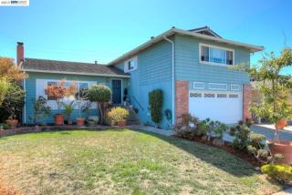 35981 Wellington Pl, Fremont, CA 94536-4651