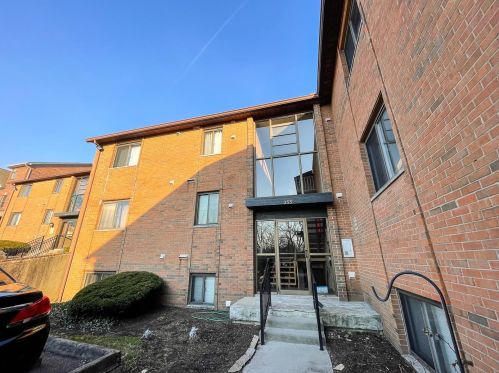 355 Grand Ave, Cincinnati OH  45205-2273 exterior