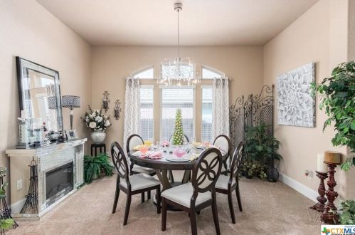 2147 Pioneer Pass, Seguin TX 78155-4456 exterior