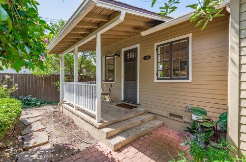 1725 San Andres St, Santa Barbara, CA 93101-4095