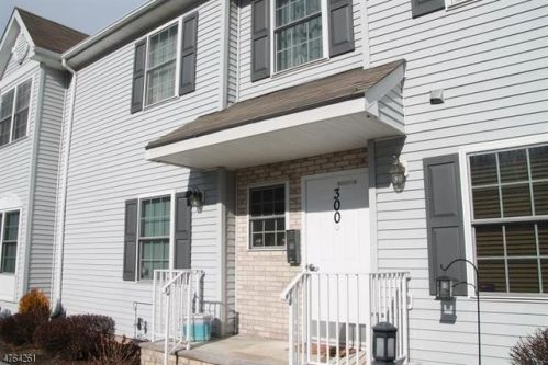 302 Clark Rd, Lebanon, NJ 08833-2167