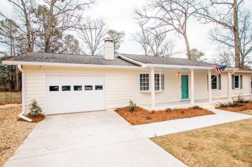 4785 Manor Dr, Stone Mountain, GA 30087-4124