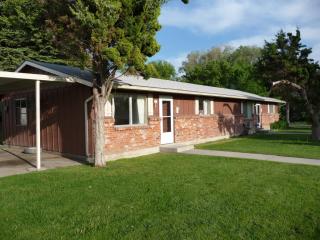 2319 Montana Ave, Caldwell ID  83605-5452 exterior