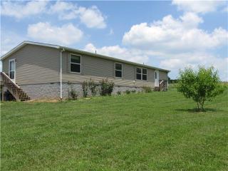 2317 Dotson Rd, Lafayette, TN 37083-4737