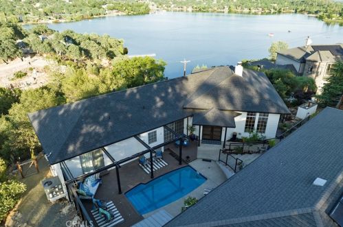 16975 Knollview Dr, Middletown, CA 95467-8064