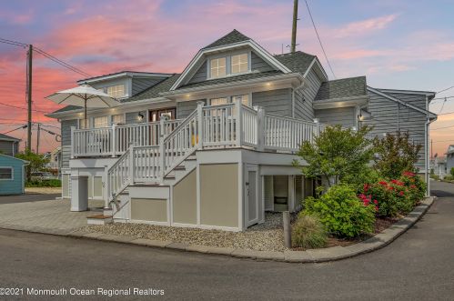 20 Dune Way, Lavallette, NJ 08735-1811