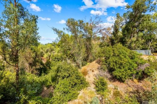 370 Yorkshire Cir, Anaheim CA 92808-1313 exterior