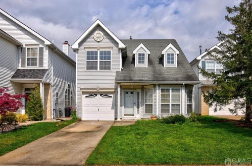 5 Tall Oaks Ct, Old Bridge, NJ 08857-3525