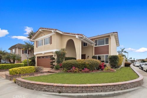 4480 Guava Ave, Seal Beach, CA 90740-2938