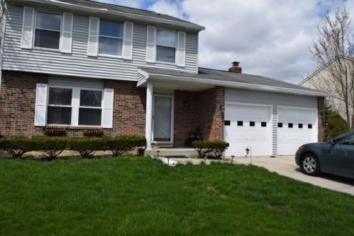 5768 Liberty Creek Dr, Indianapolis IN  46254-1042 exterior