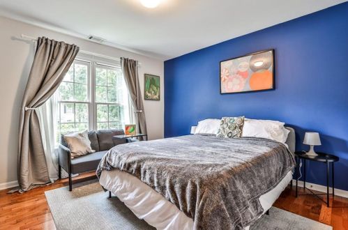 2491 Emerald Ridge Ct, Atlanta GA  30345-1600 exterior