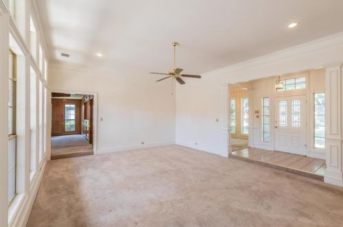 2102 Antibes Dr, Carrollton TX 75006-4327 exterior