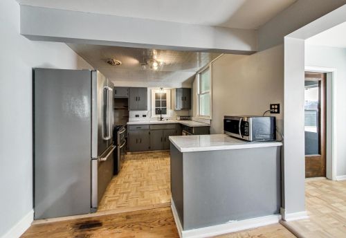 6550 Ebinger Dr, Niles IL 60714-4435 exterior