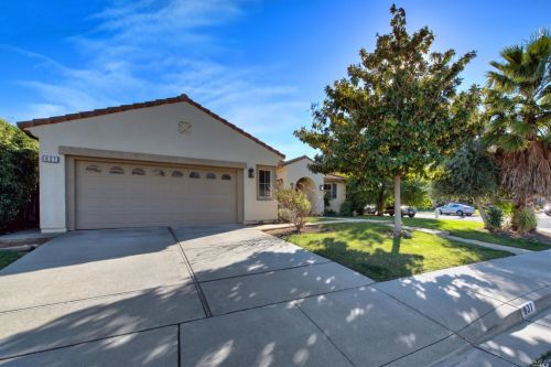 831 Reading Way, Vacaville, CA 95687-4361